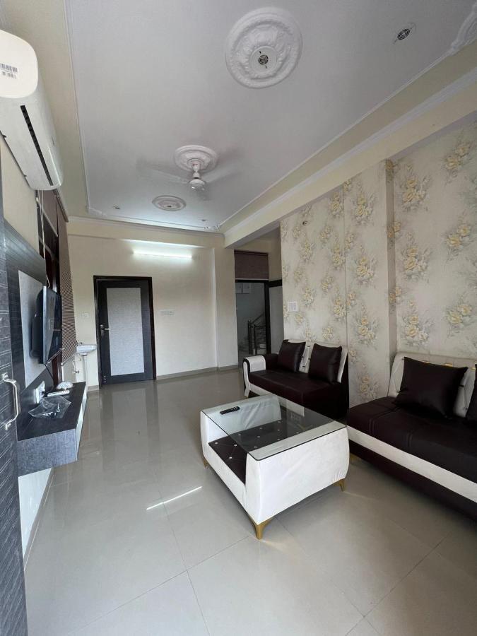 Hotel Grand Mala ชัยปุระ ภายนอก รูปภาพ