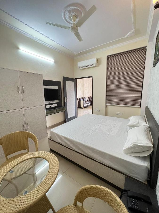 Hotel Grand Mala ชัยปุระ ภายนอก รูปภาพ