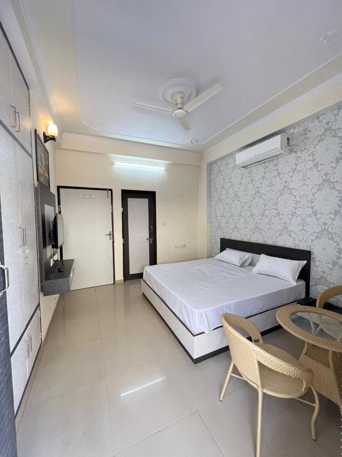 Hotel Grand Mala ชัยปุระ ภายนอก รูปภาพ